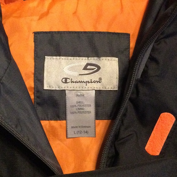 Black and gray Champion windbreaker coat for boys. Size large - Picture 2 of 8